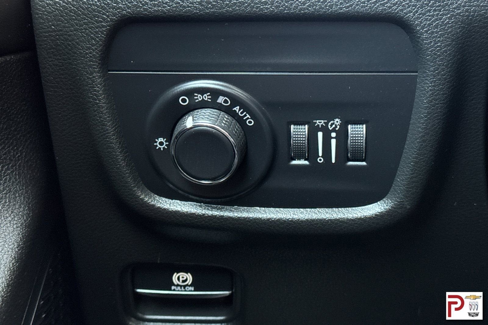 2023 Jeep Grand Cherokee L Laredo 4x4