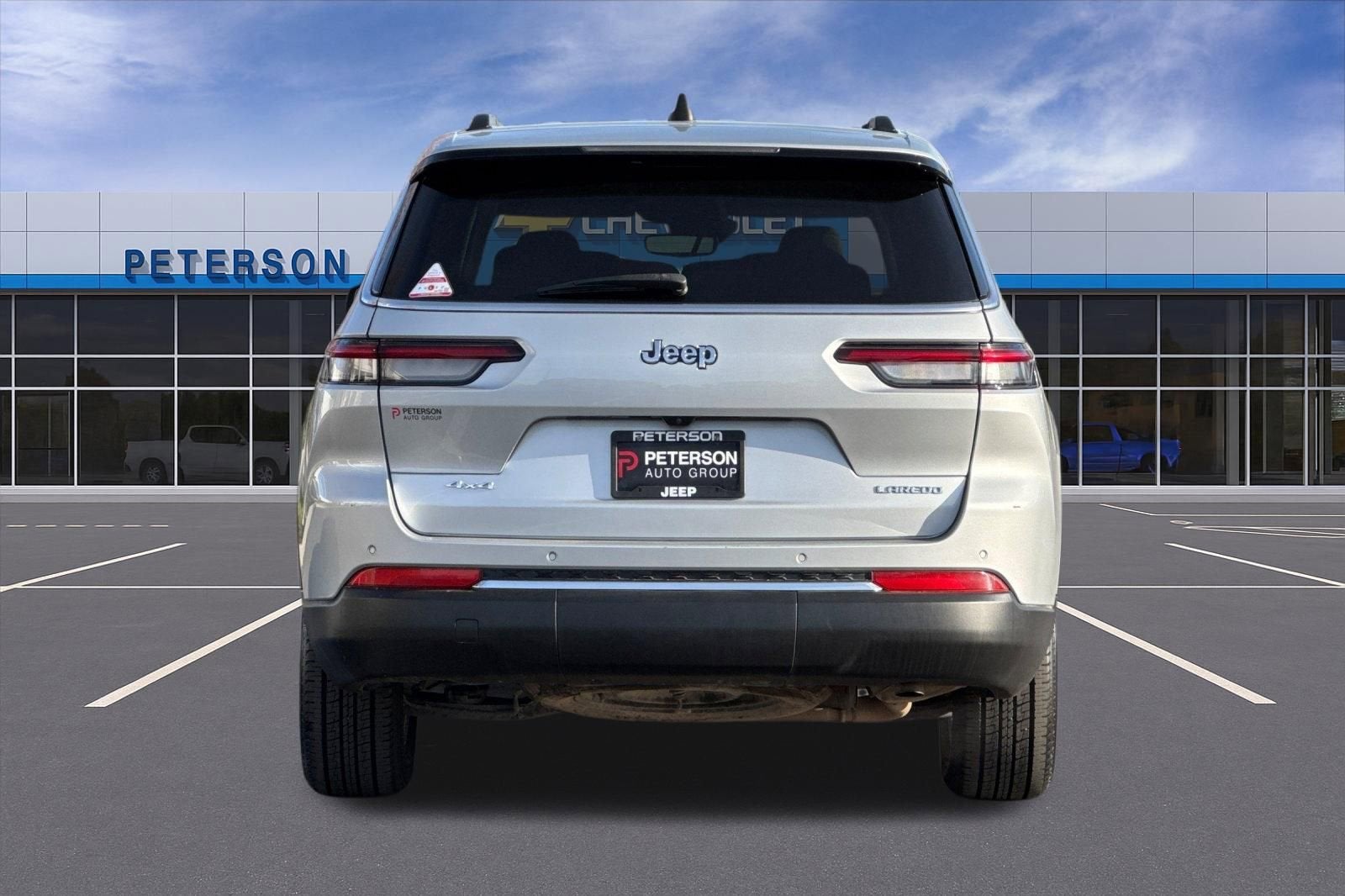 2023 Jeep Grand Cherokee L Laredo 4x4