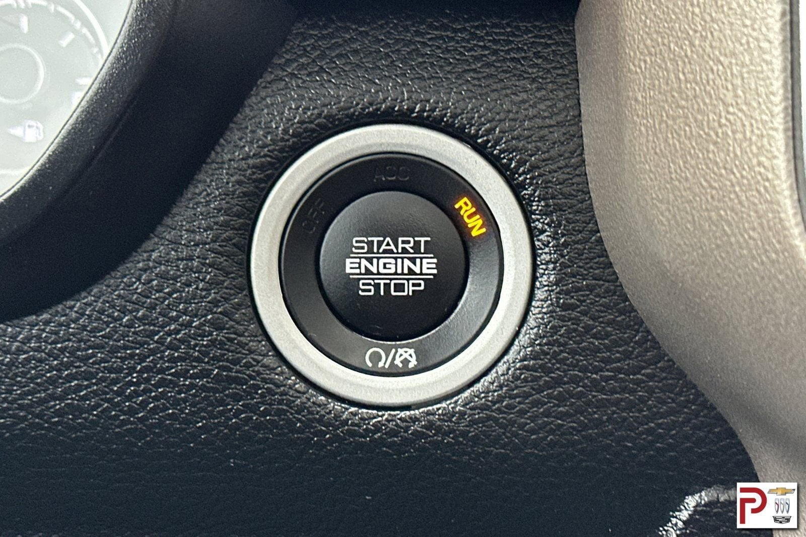 2021 RAM 1500 Laramie Crew Cab 4x4 5'7" Box