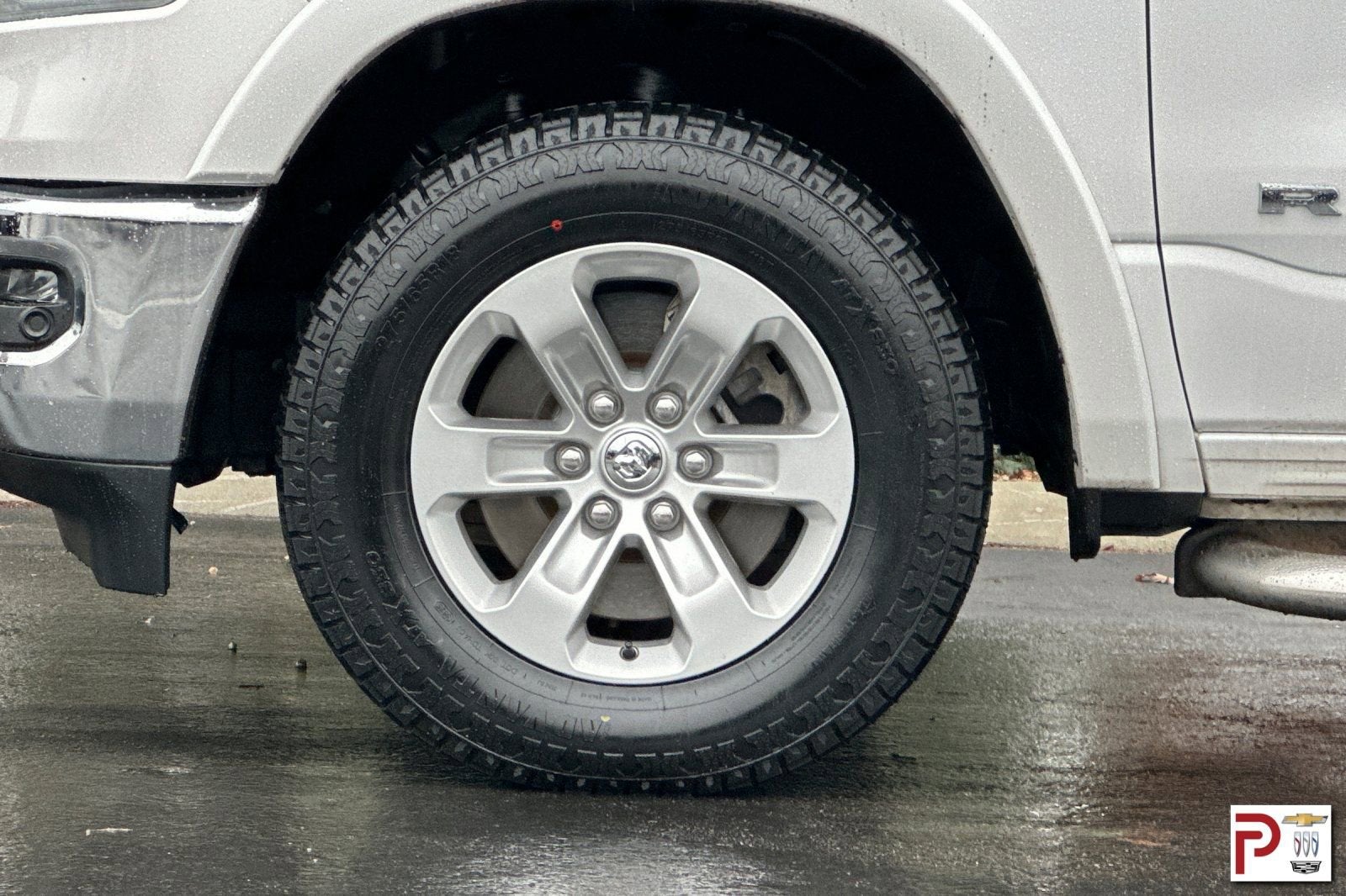 2021 RAM 1500 Laramie Crew Cab 4x4 5'7" Box