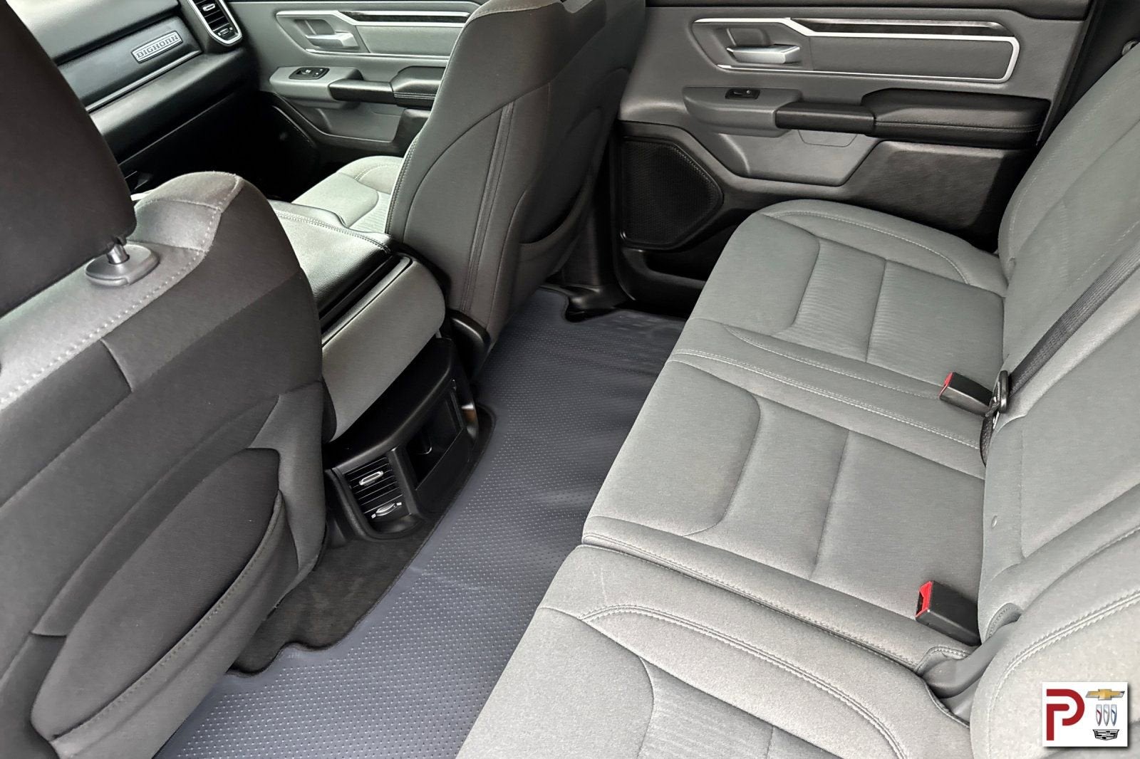 2022 RAM 1500 Big Horn Crew Cab 4x4 6'4" Box