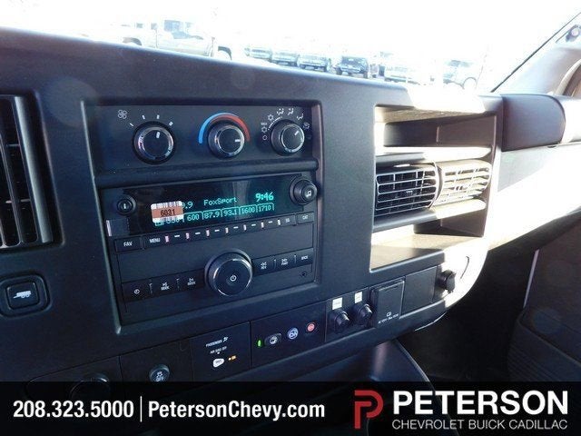 2024 Chevrolet Express Cutaway 3500 1WT