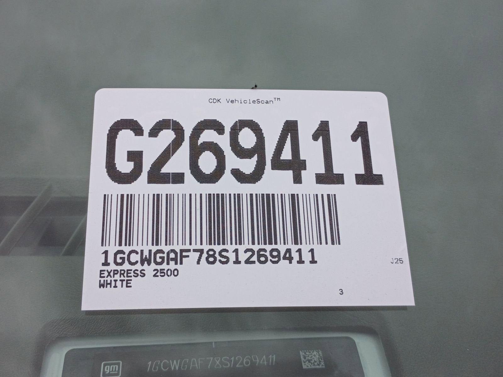 2025 Chevrolet Express Cargo 2500 WT