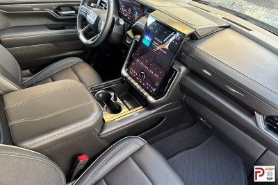 2025 GMC Yukon Elevation