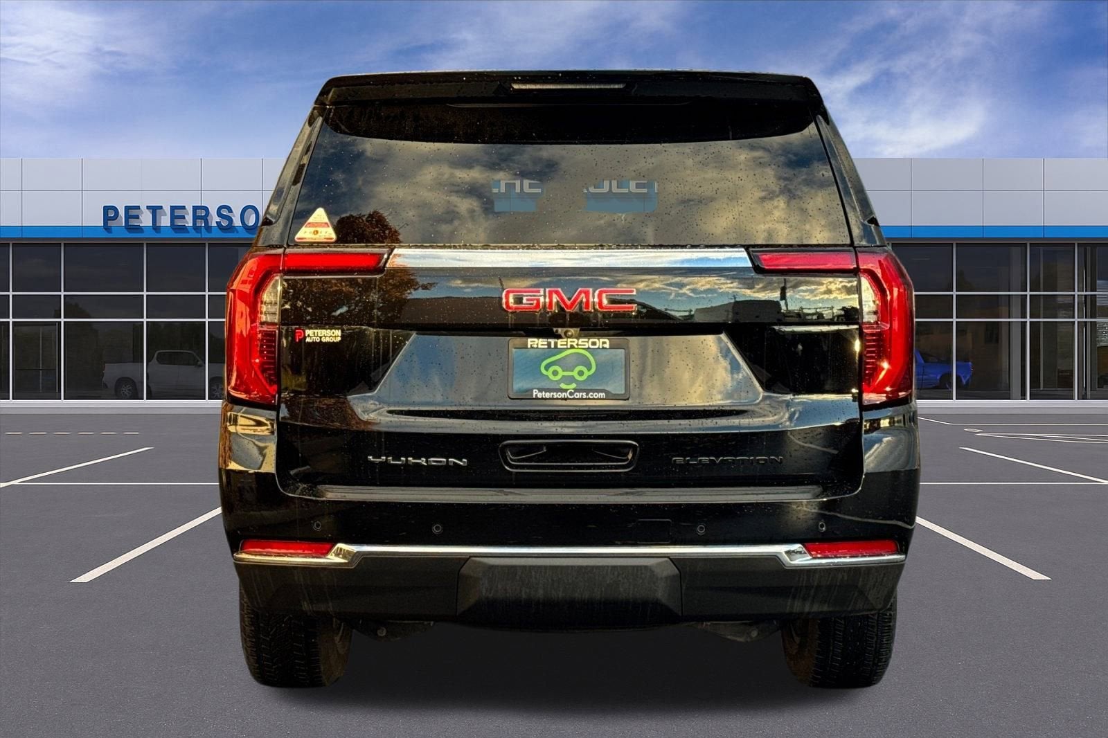 2025 GMC Yukon Elevation