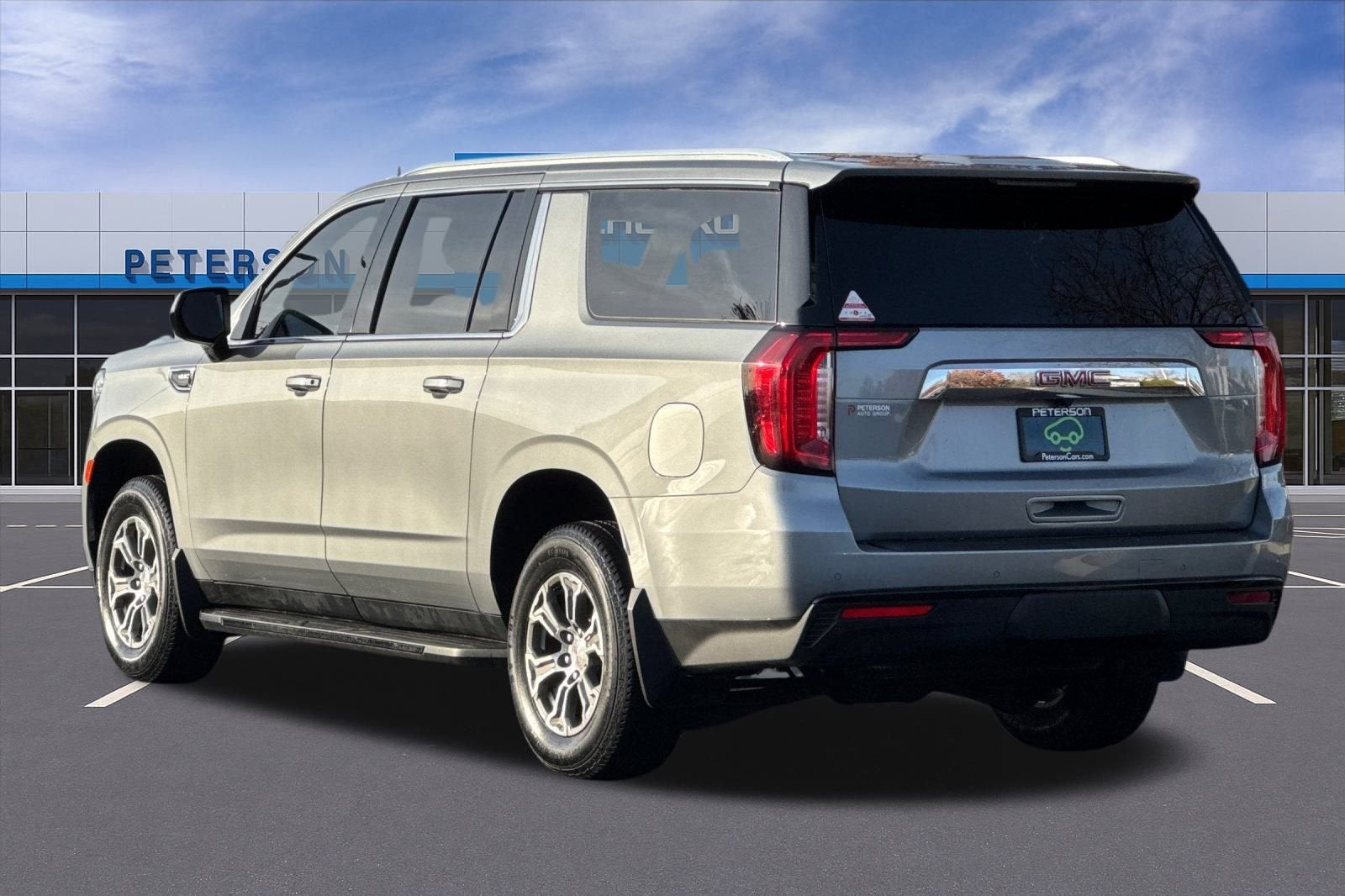 2023 GMC Yukon XL SLE