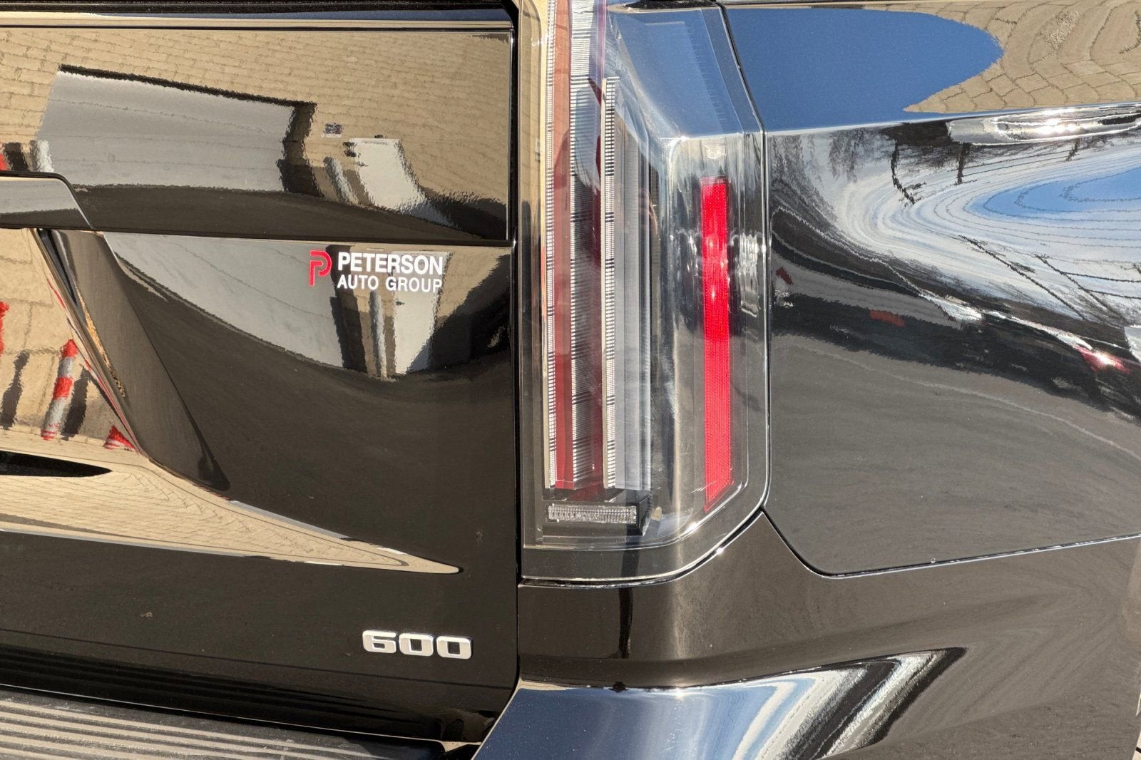 2025 Cadillac Escalade Sport