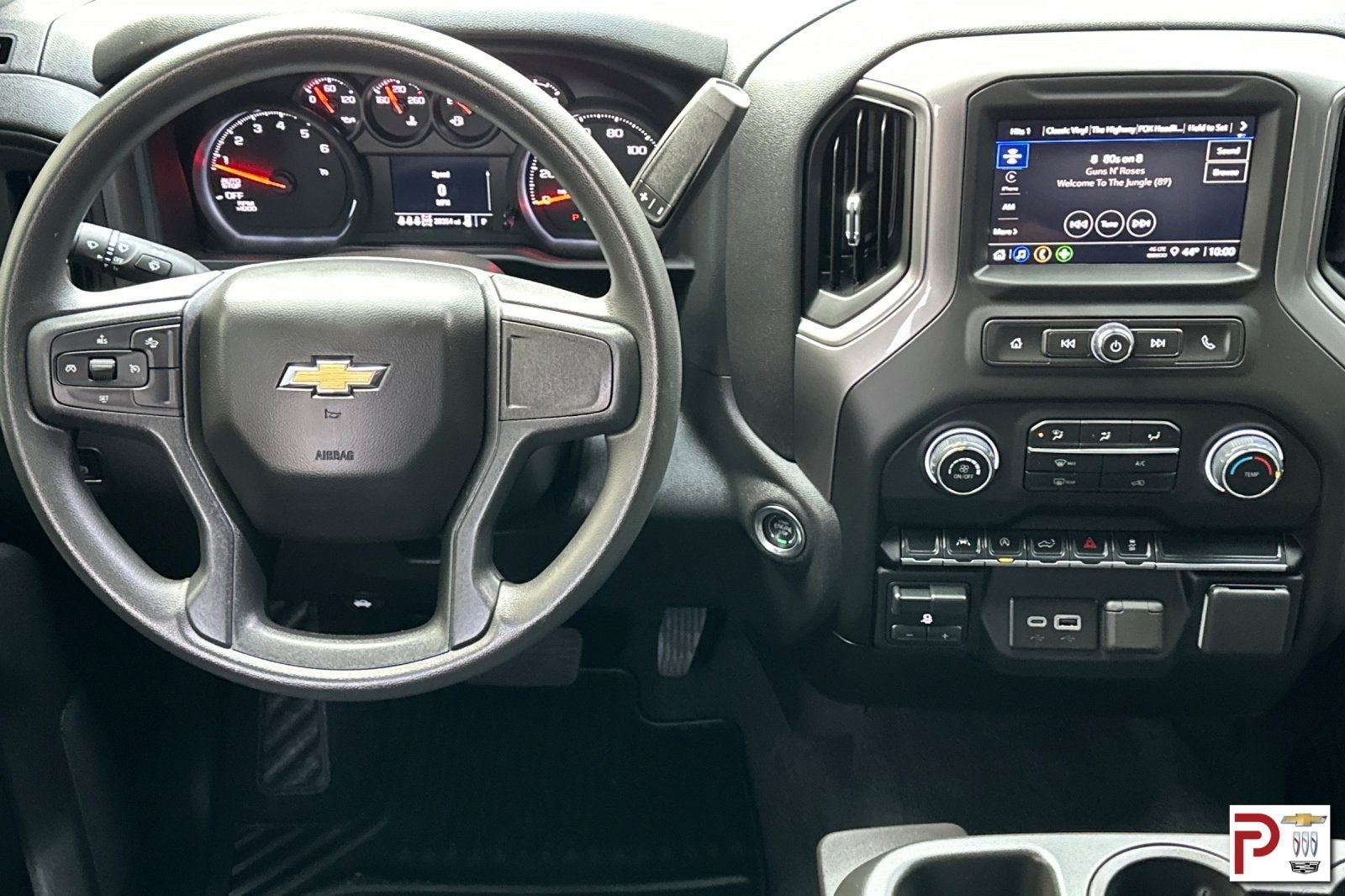 2025 Chevrolet Silverado 1500 Custom