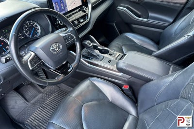 2021 Toyota Highlander Hybrid Platinum
