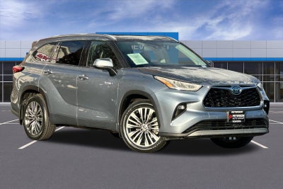 2021 Toyota Highlander Hybrid Platinum