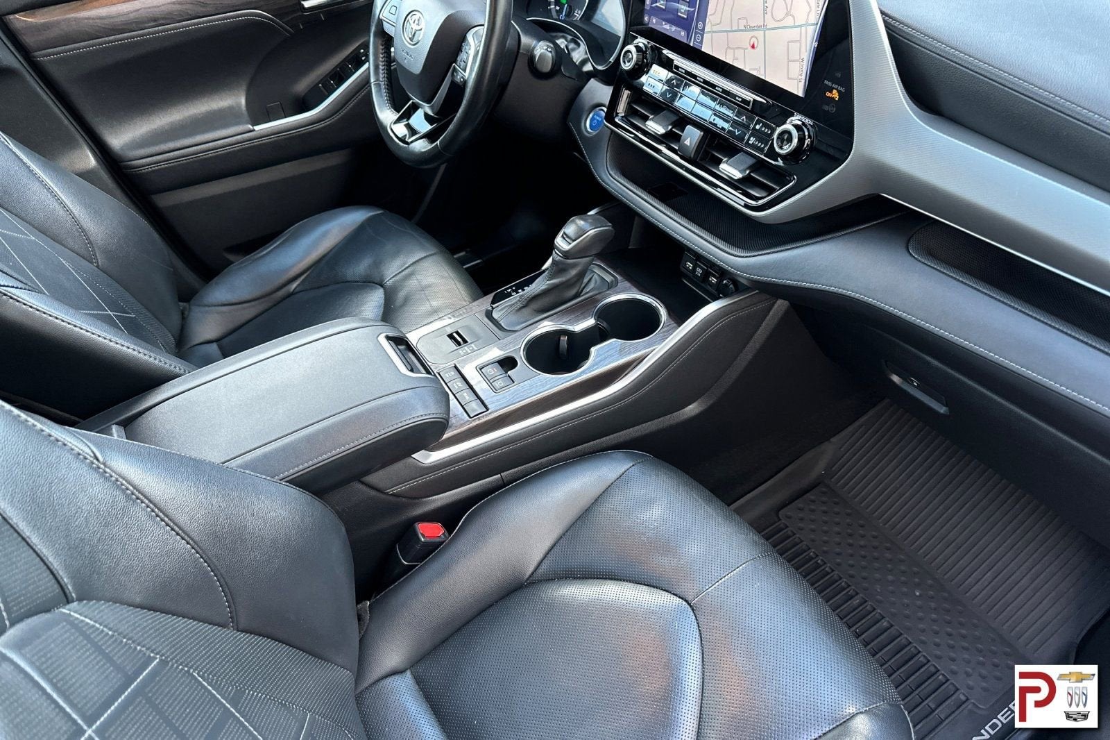 2021 Toyota Highlander Hybrid Platinum