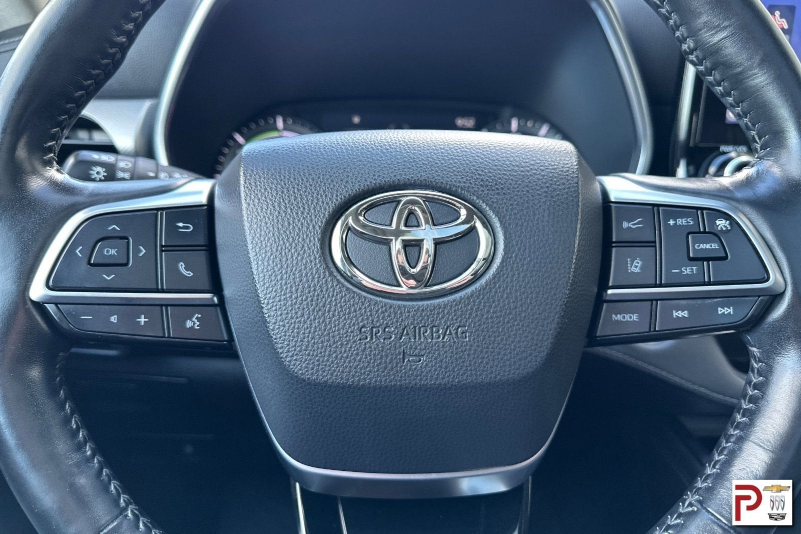 2021 Toyota Highlander Hybrid Platinum