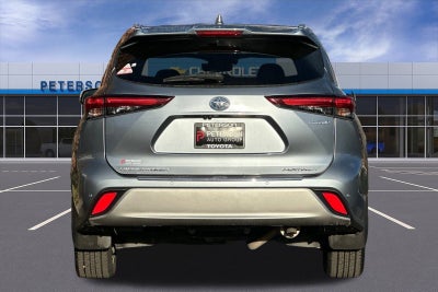 2021 Toyota Highlander Hybrid Platinum