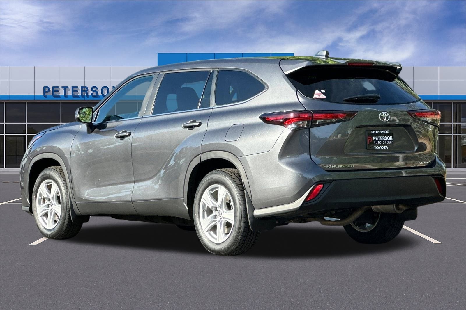 2024 Toyota Highlander LE