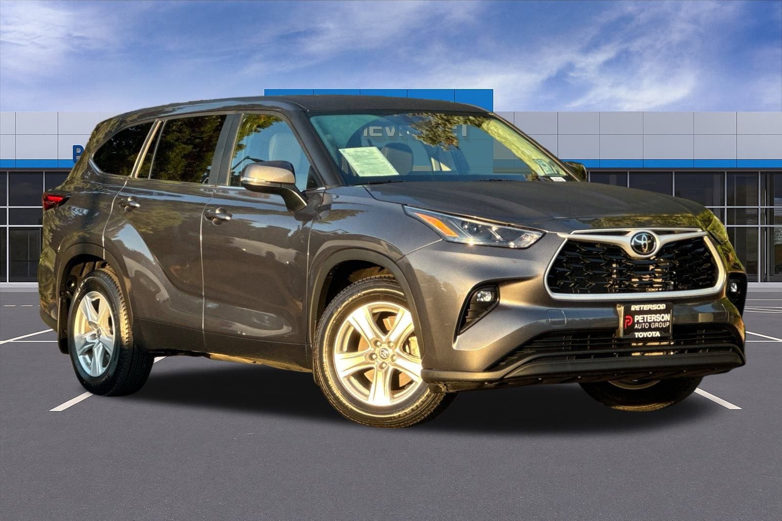 2024 Toyota Highlander LE