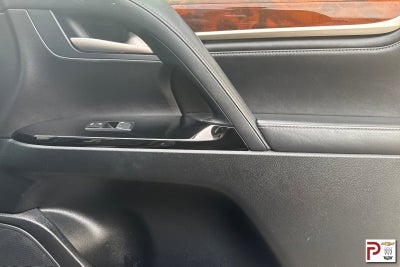 2019 Lexus LX 570 Three-Row