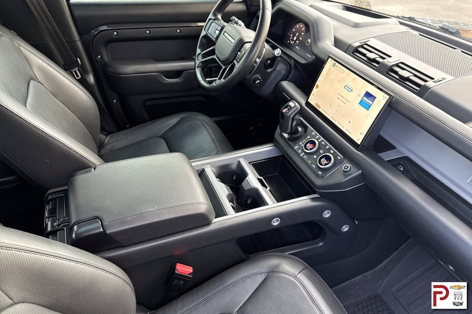 2025 Land Rover Defender 110 P525 V8