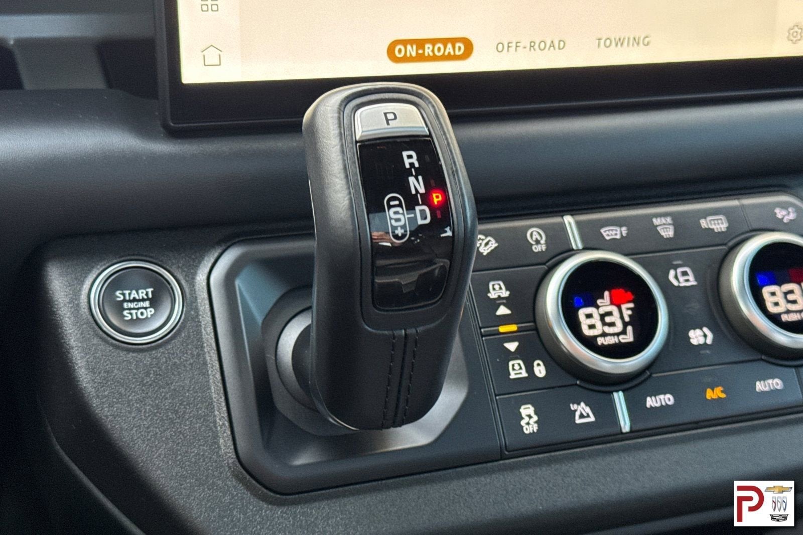 2025 Land Rover Defender 110 P525 V8