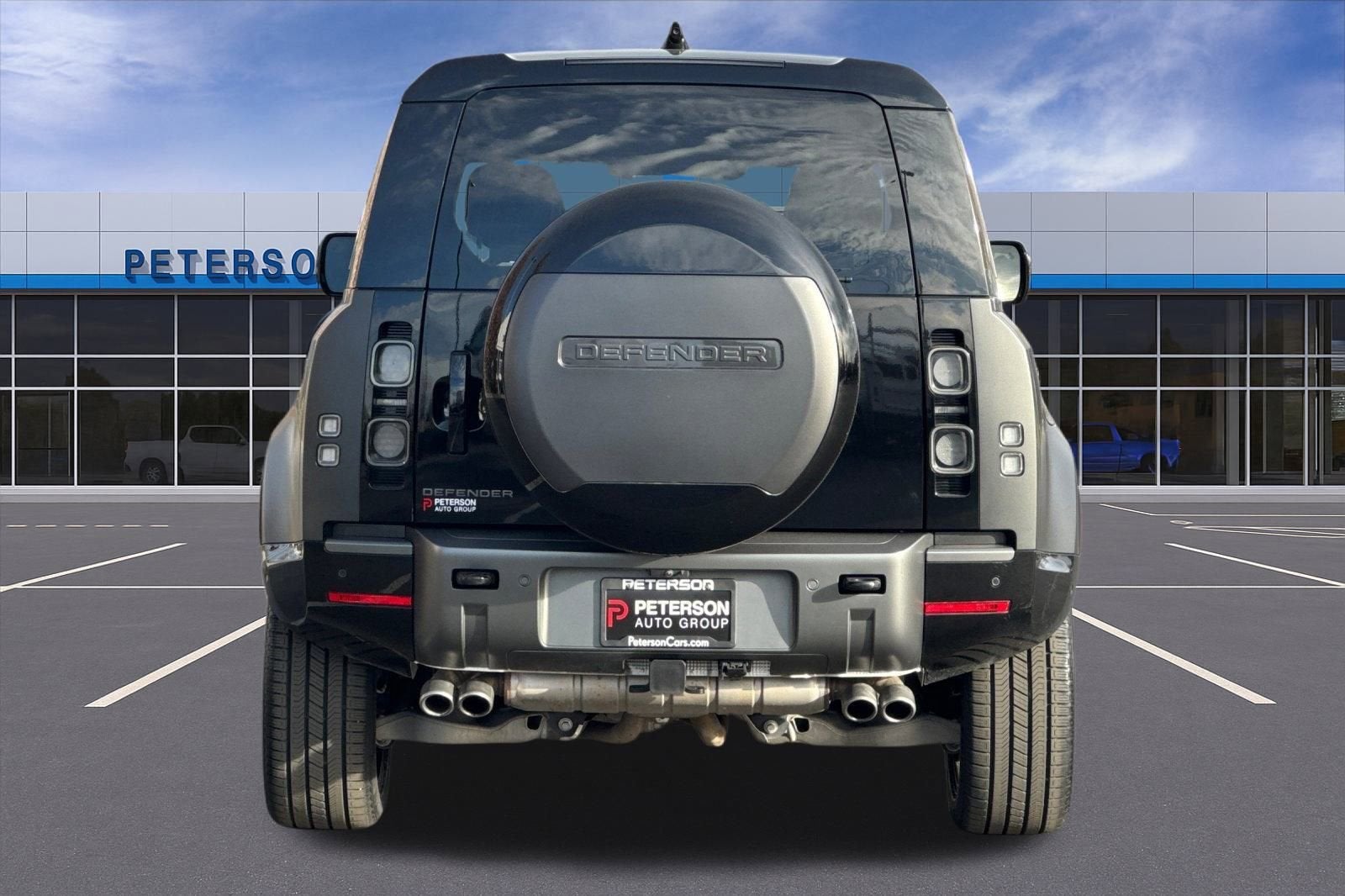 2025 Land Rover Defender 110 P525 V8