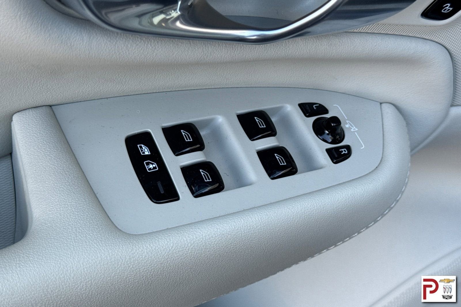 2025 Volvo XC90 B6 Plus 7-Seater