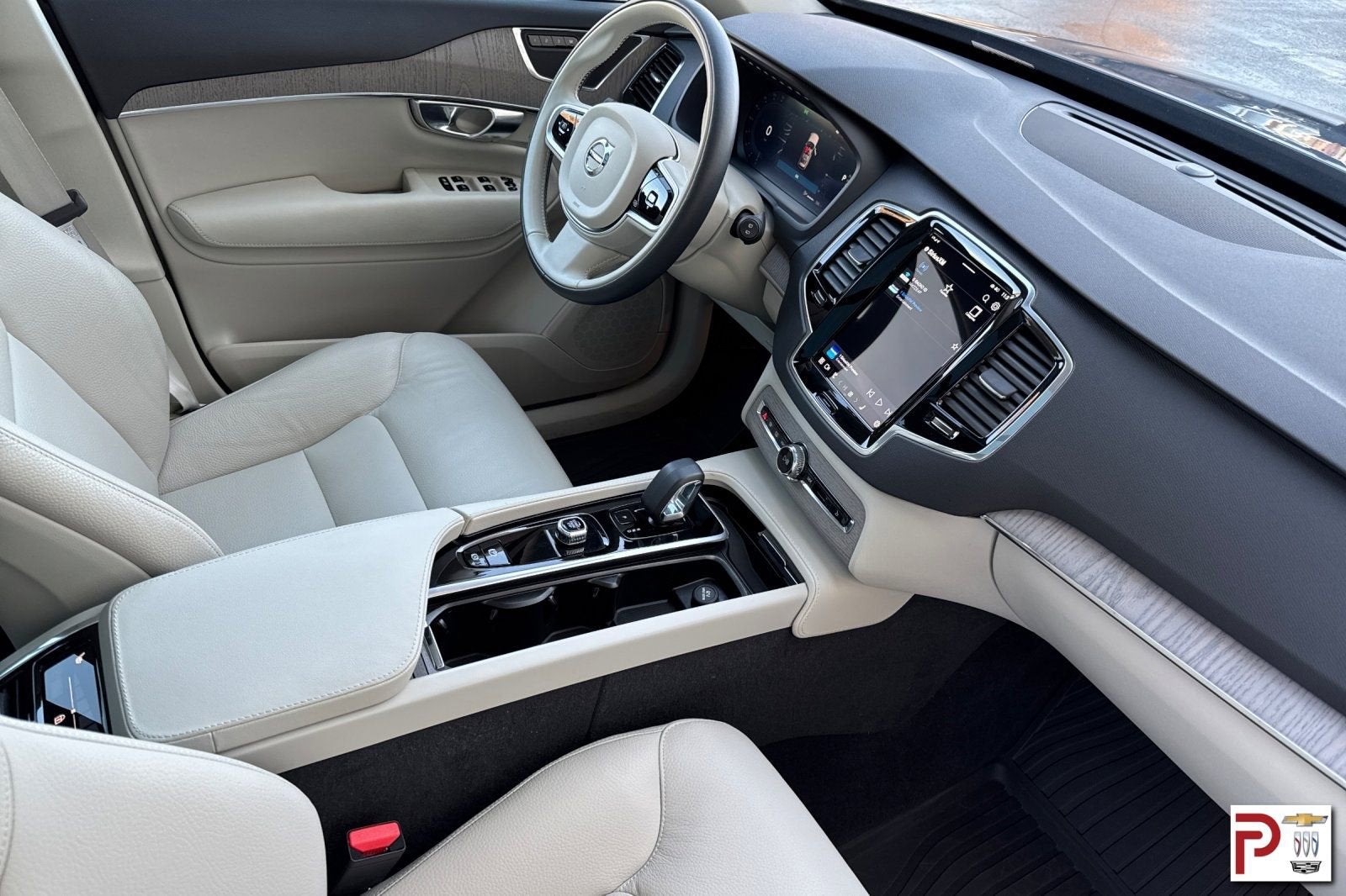 2025 Volvo XC90 B6 Plus 7-Seater