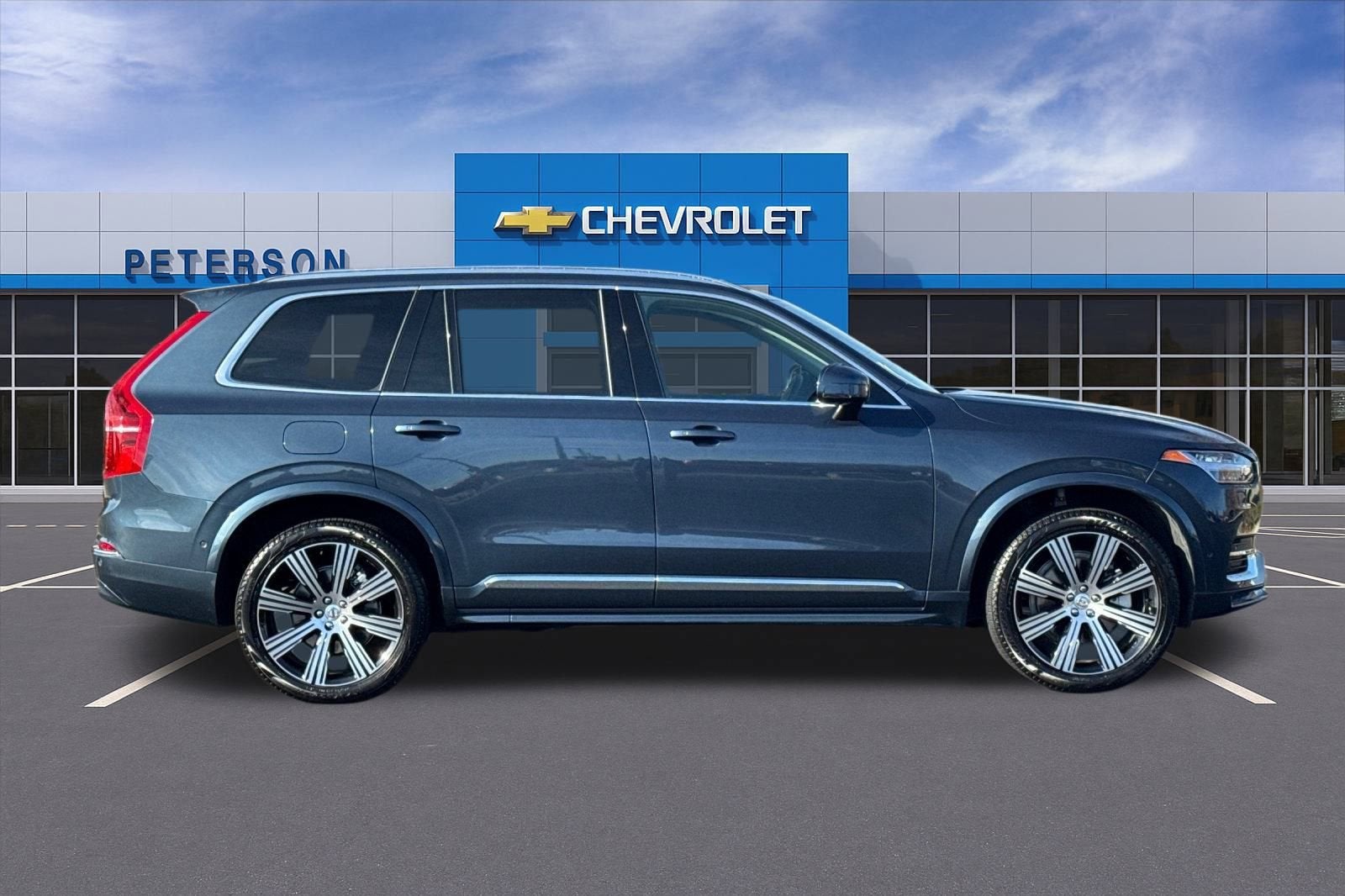 2025 Volvo XC90 B6 Plus 7-Seater