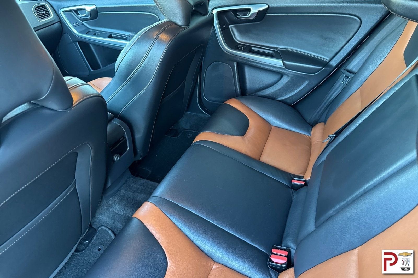 2018 Volvo V60 Cross Country T5