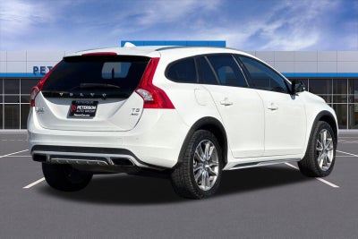 2018 Volvo V60 Cross Country T5