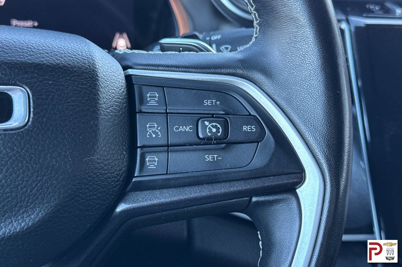 2022 Jeep Grand Cherokee L Laredo