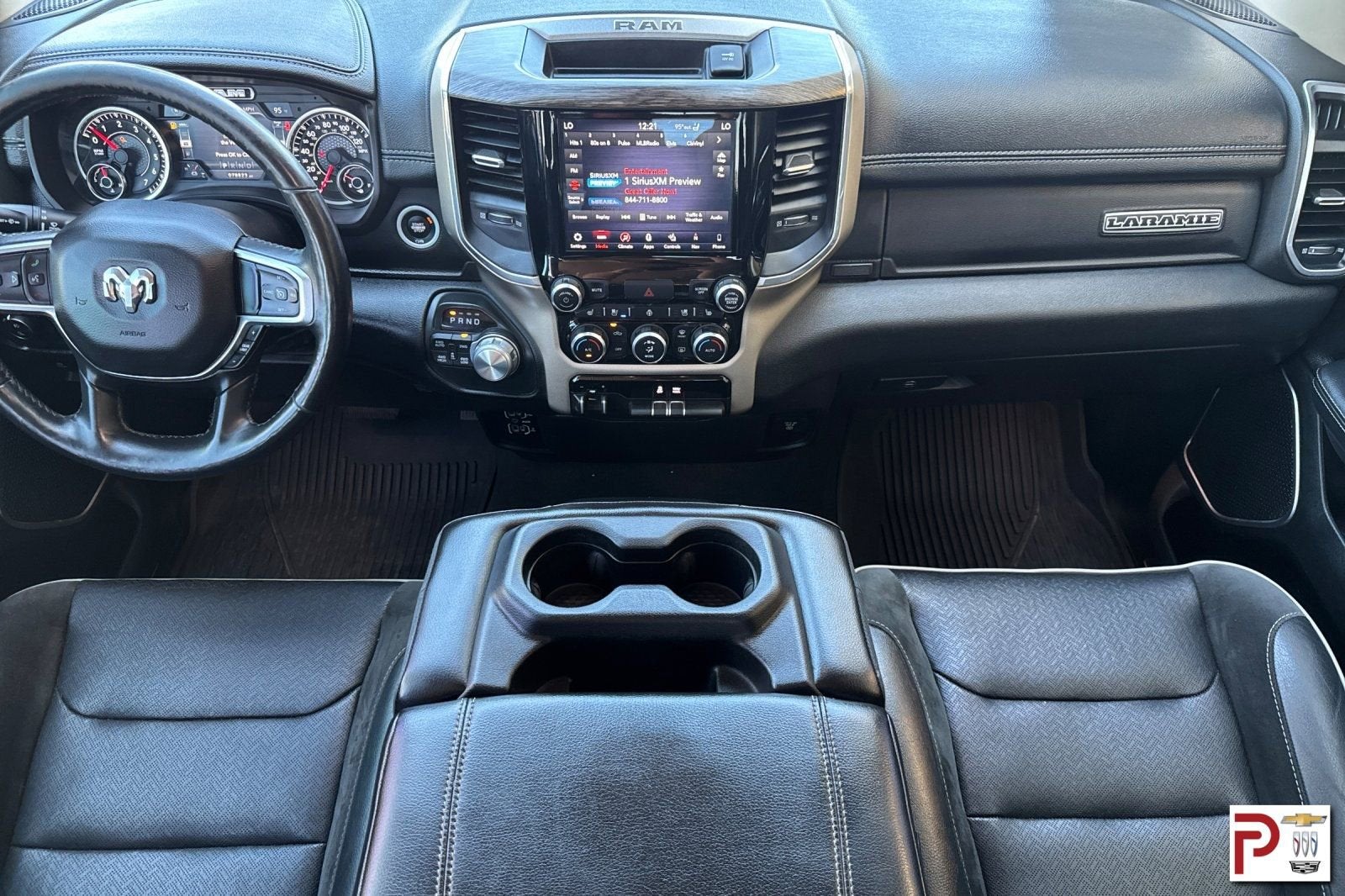 2019 RAM 1500 Laramie Crew Cab 4x4 5'7" Box