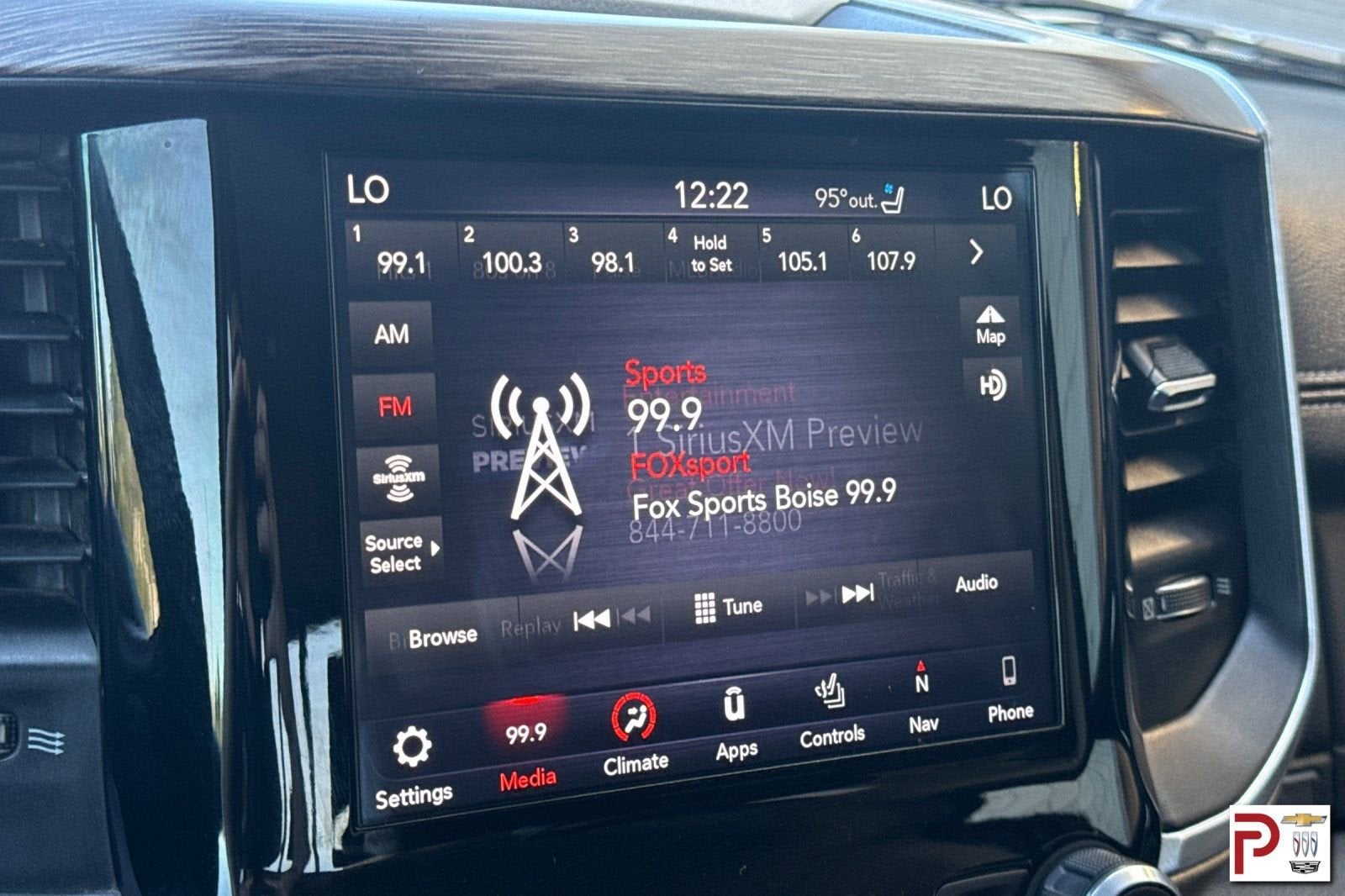 2019 RAM 1500 Laramie Crew Cab 4x4 5'7" Box