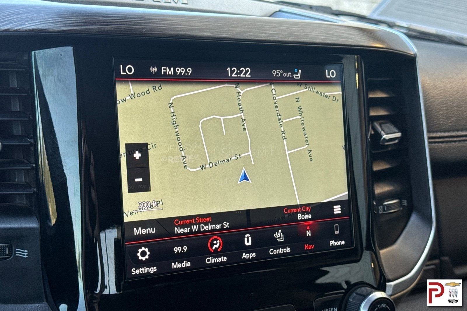 2019 RAM 1500 Laramie Crew Cab 4x4 5'7" Box