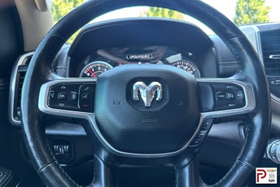 2019 RAM 1500 Laramie Crew Cab 4x4 5'7" Box