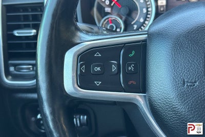 2019 RAM 1500 Laramie Crew Cab 4x4 5'7" Box