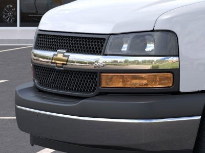 2026 Chevrolet Express Passenger 1LT