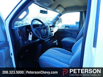2024 Chevrolet Express Cutaway 3500 1WT