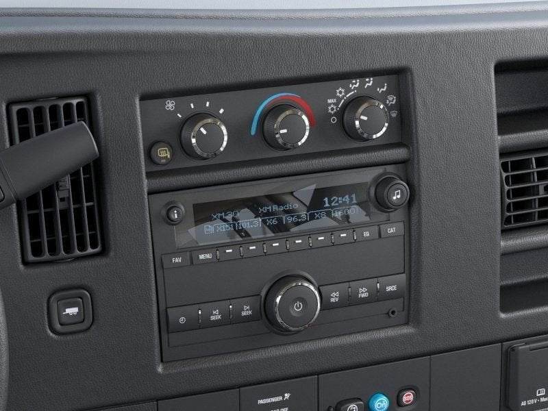 2025 Chevrolet Express Cargo WT
