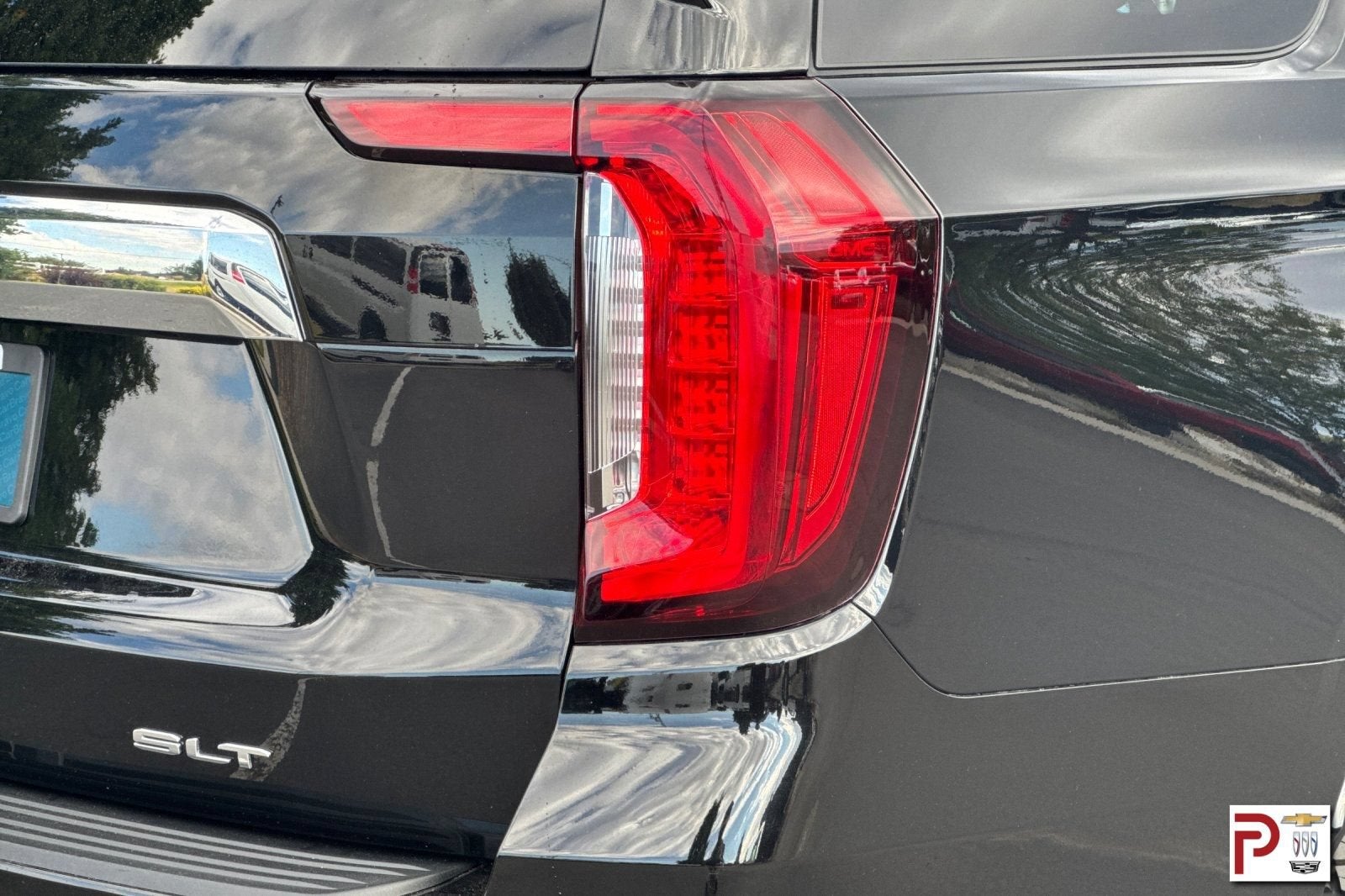 2022 GMC Yukon SLT