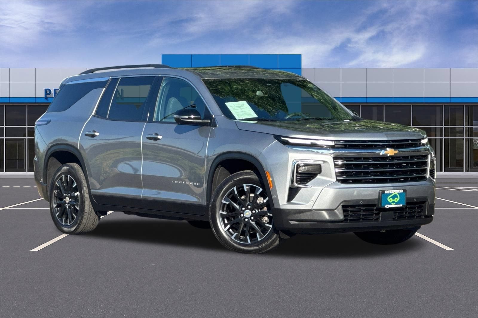 2024 Chevrolet Traverse LT