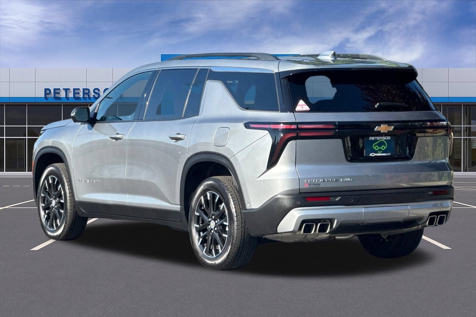 2024 Chevrolet Traverse LT