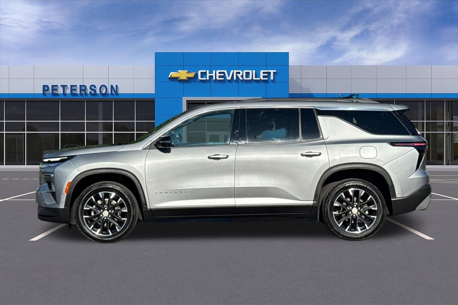2024 Chevrolet Traverse LT