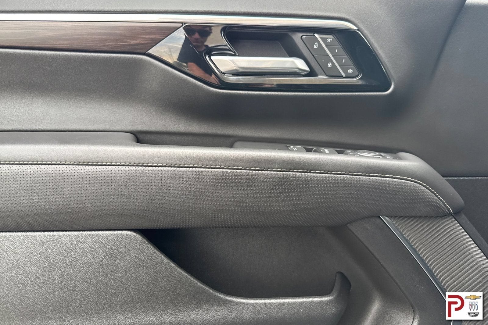 2025 Chevrolet Tahoe Premier - Photo 11