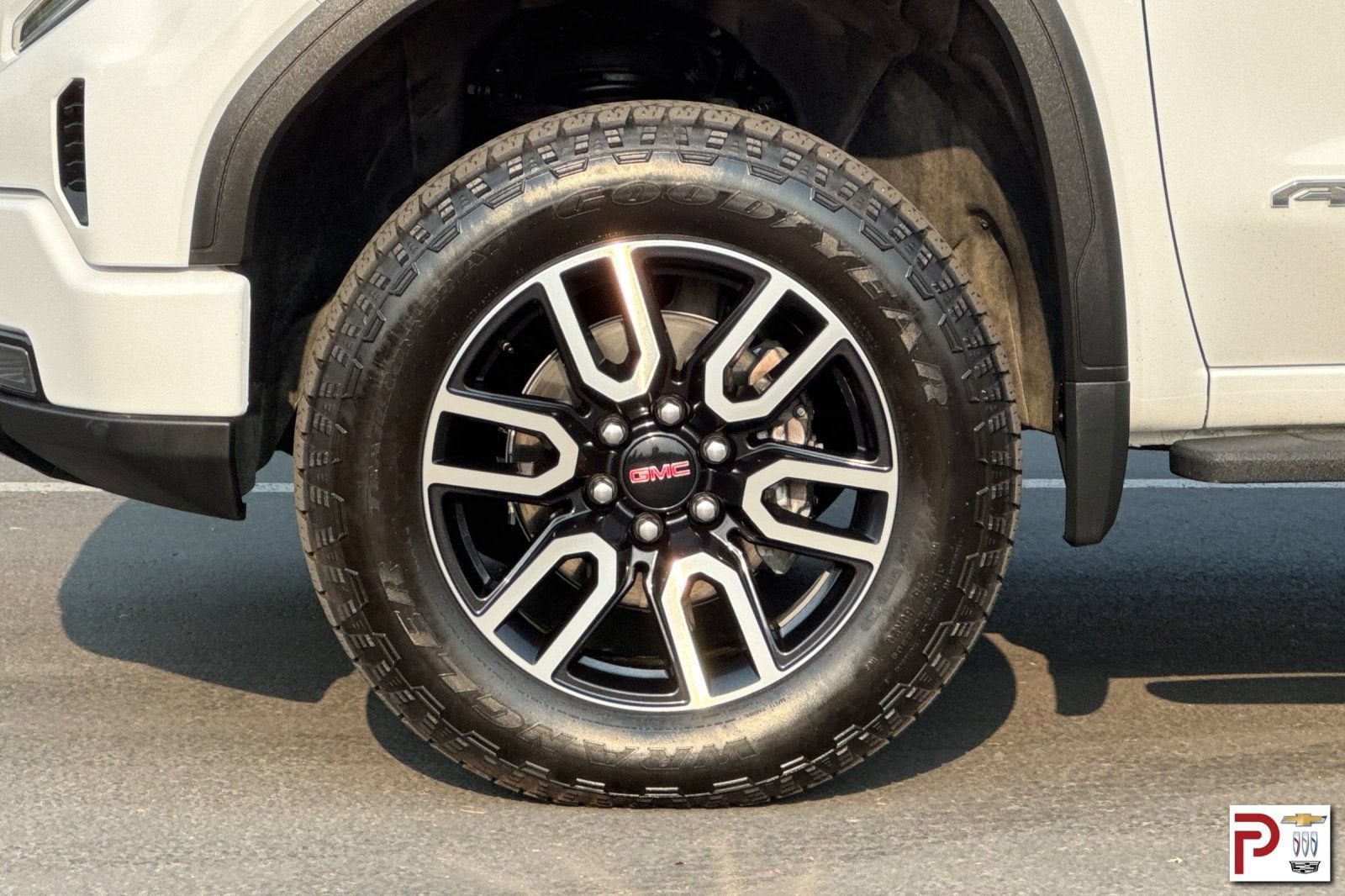 2025 GMC Sierra 1500 AT4