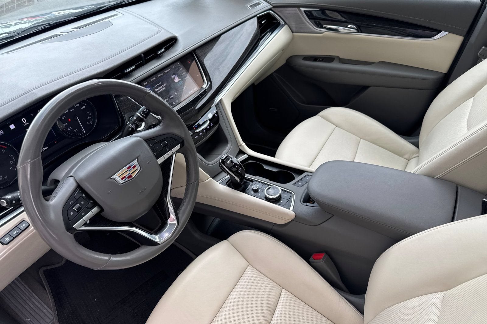 2021 Cadillac XT6 Premium Luxury