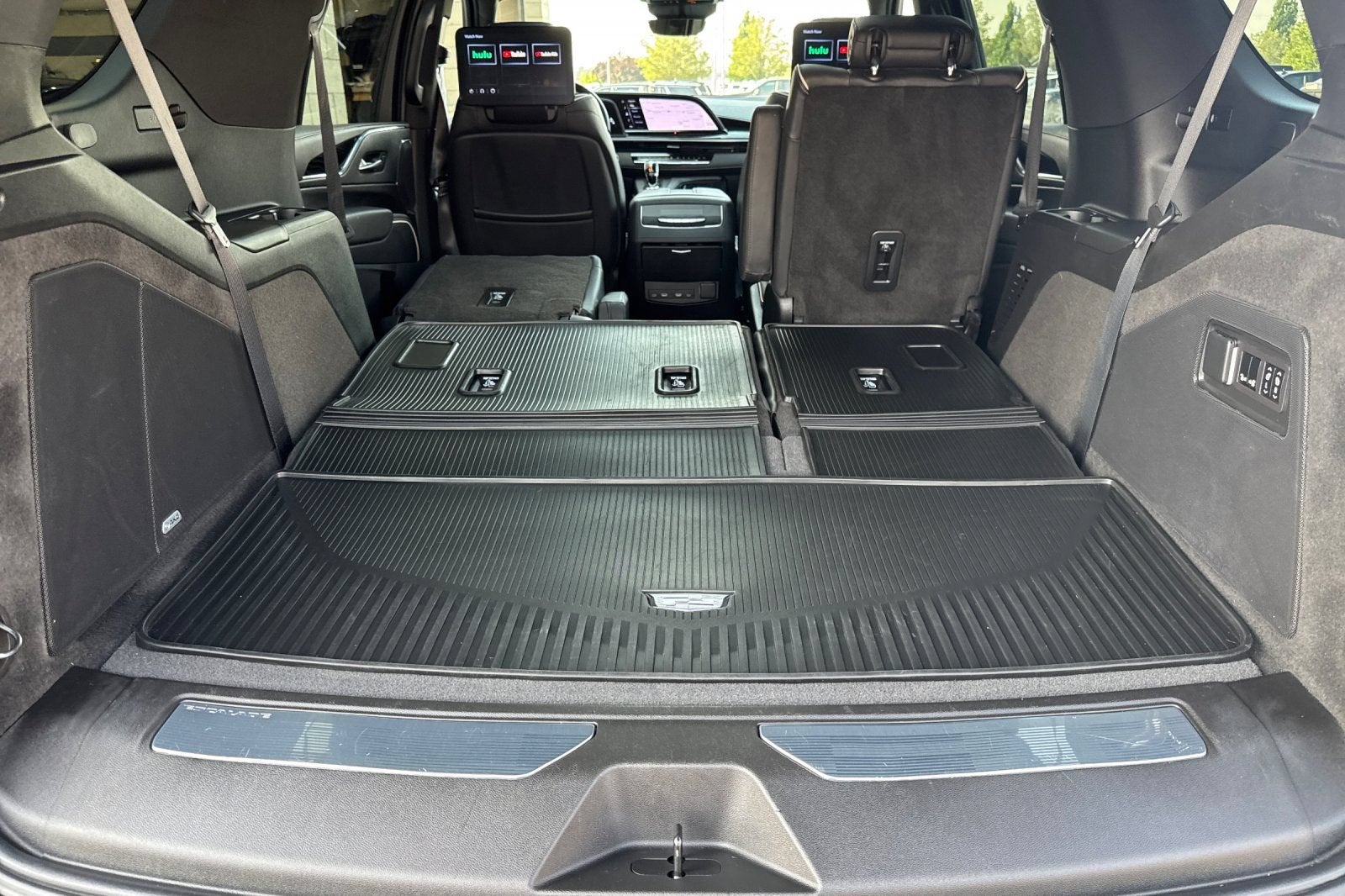 2024 Cadillac Escalade Sport