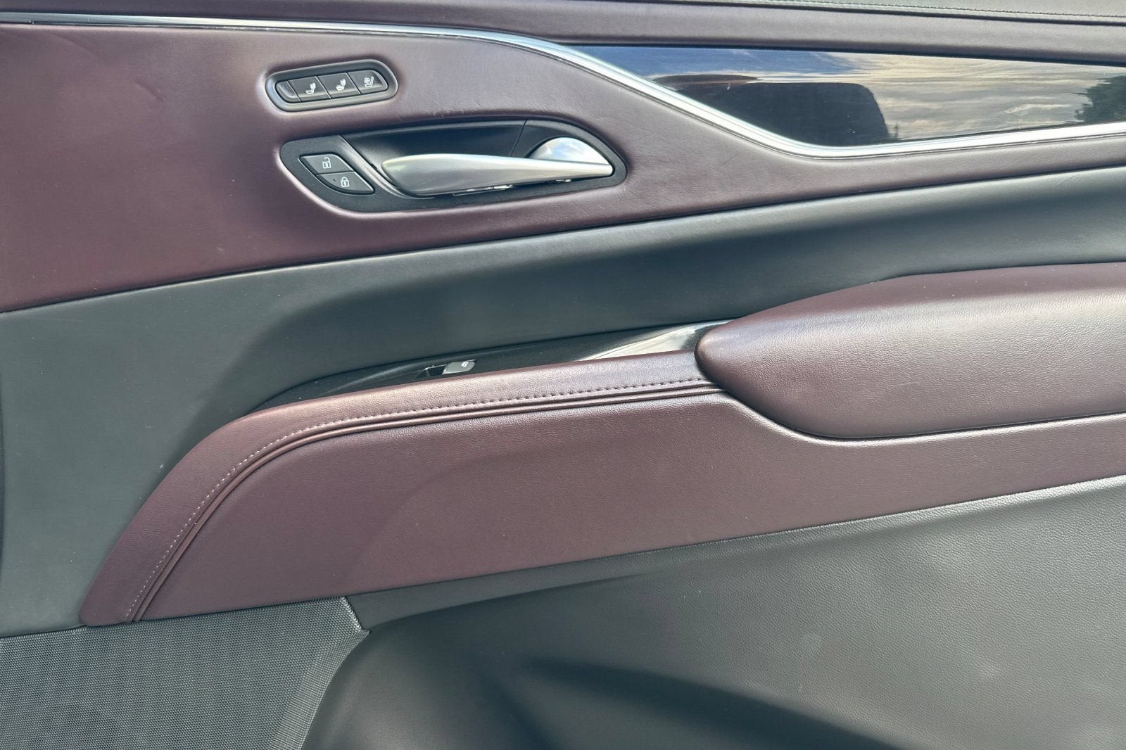 2022 Cadillac Escalade ESV Sport Platinum