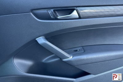2021 Volkswagen Passat 2.0T R-Line