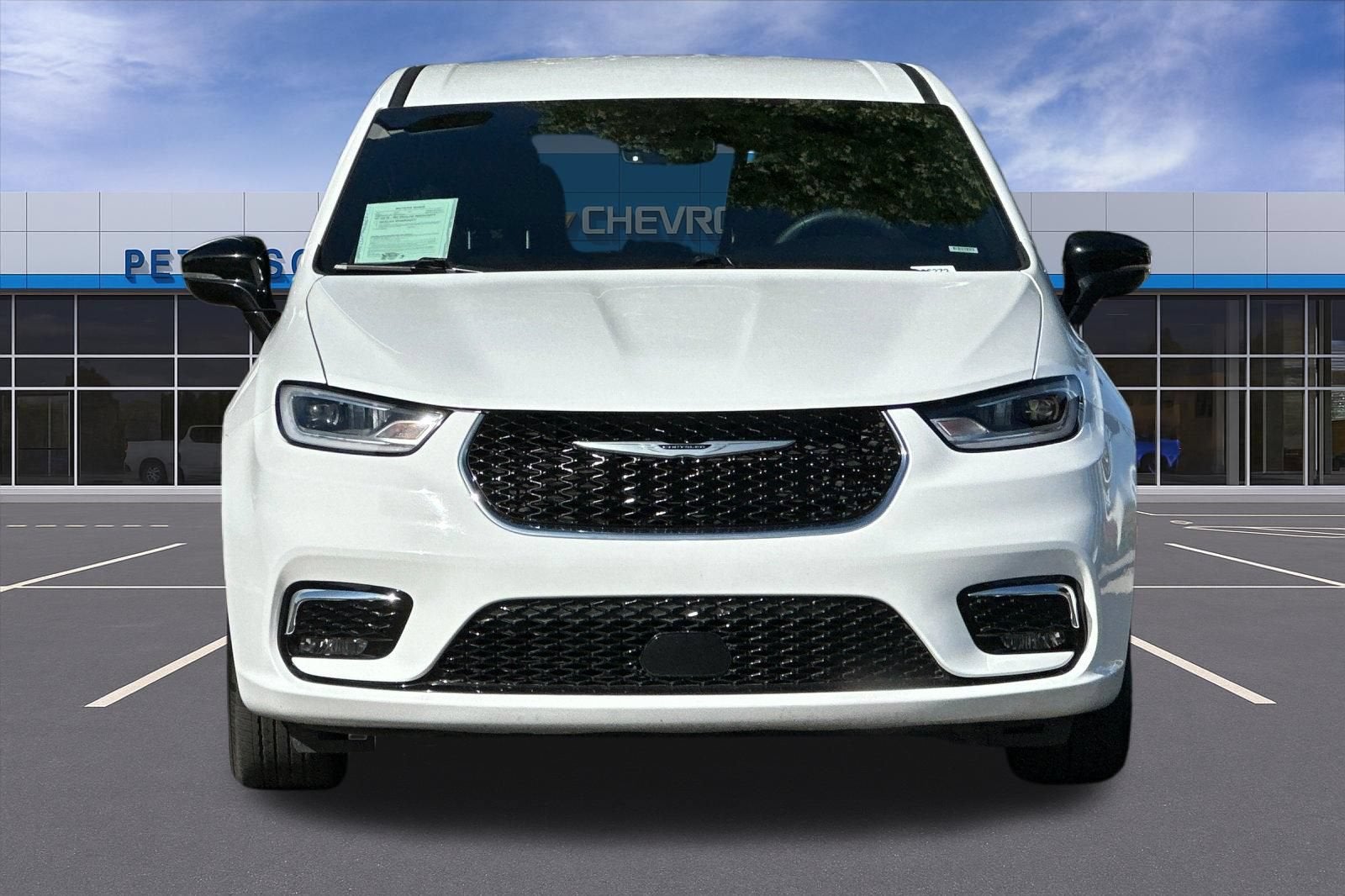 2025 Chrysler Pacifica Select
