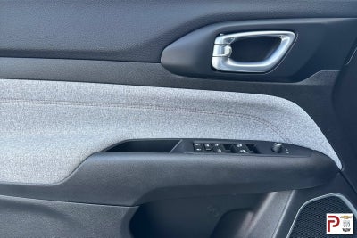 2024 Jeep Compass Latitude Lux FWD