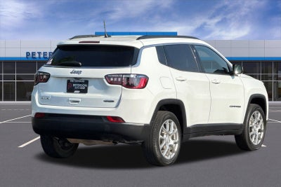 2024 Jeep Compass Latitude Lux FWD